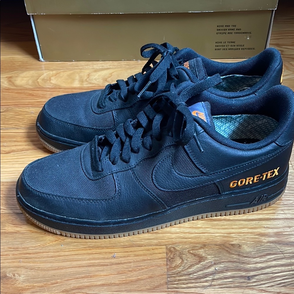 Nike Black Gore-Tex Air Force 1’s Sneakers Men size 10